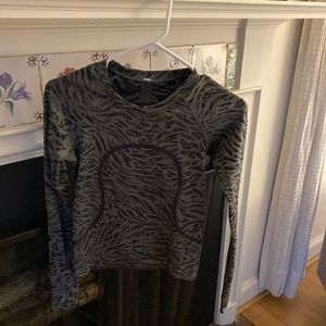 Lululemon Swiftly Long Sleeve Race Length Leopard GUC 4